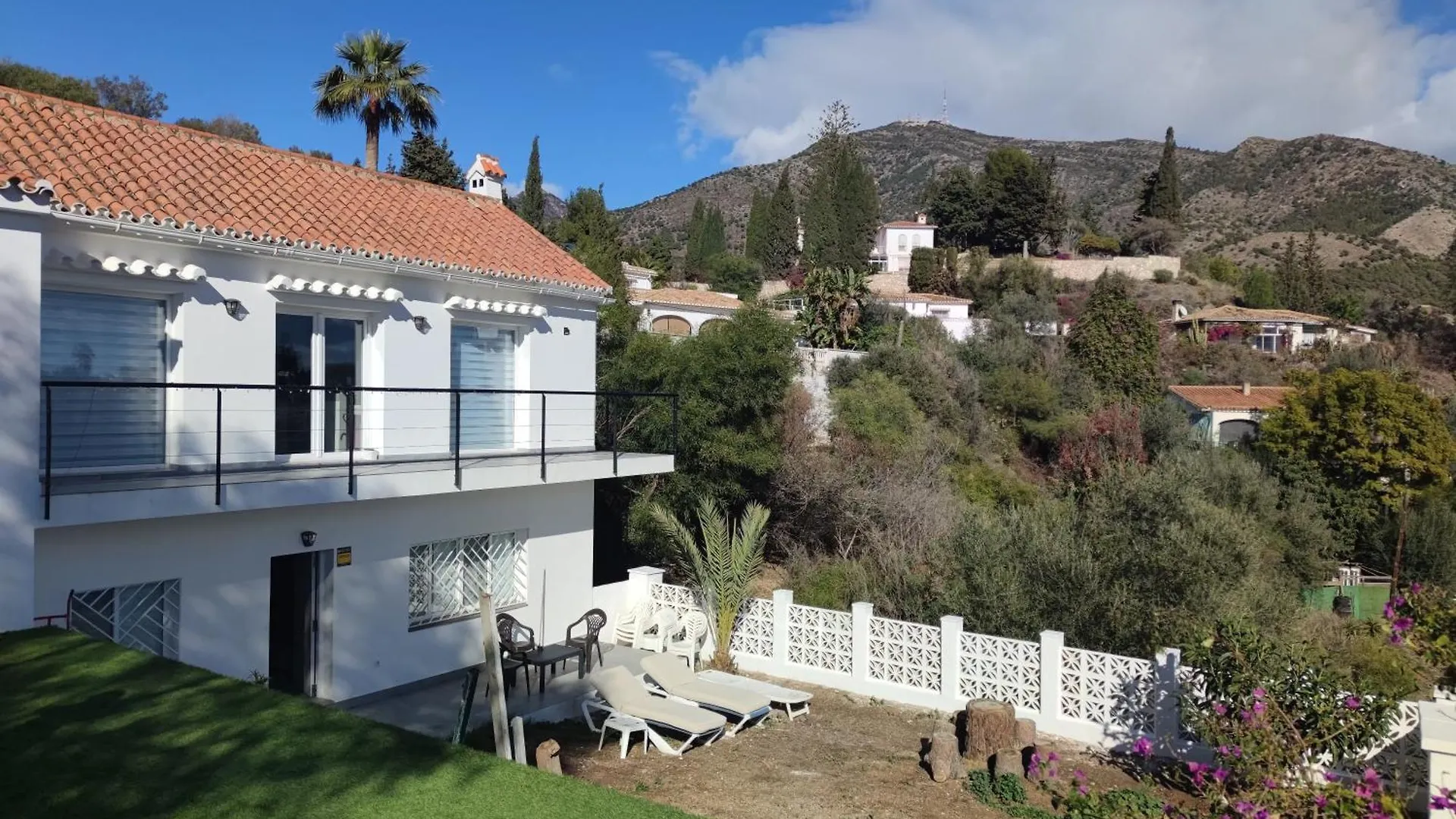 Planta Independiente En Villa Primavera Mijas